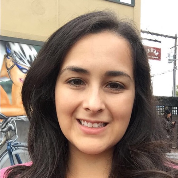 Meet your Posher, Sandra - Picture 1 of 1